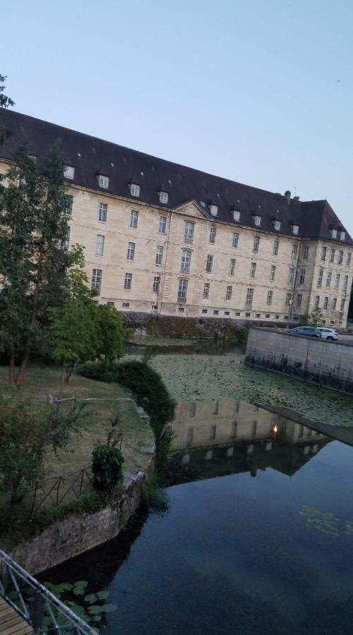 Appartement Confort Deux Etoiles Dole Dış mekan fotoğraf